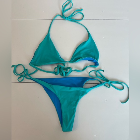 L*SPACE Bikini 2 pcs- ‘Two Tone’ Lily Itsy Bottom + Itty Triangle Top - Picture 14 of 16